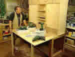 handyman work station - free plans, drawings and instructions