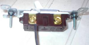 incorrect terminal wiring, wire is wrapped counterclockwise around screw